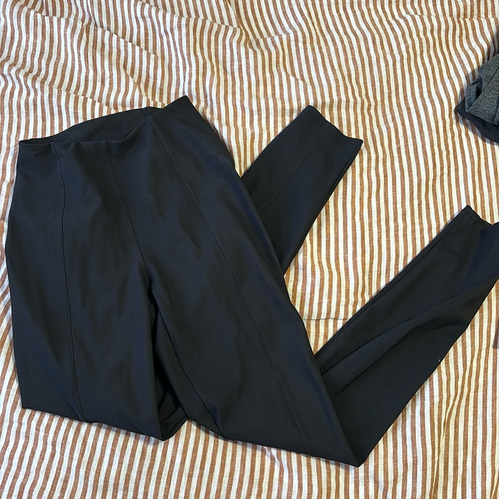 Lululemon here to there high rise 7/8 pants